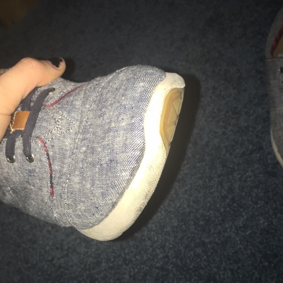 TOMS - Picture 2 of 2